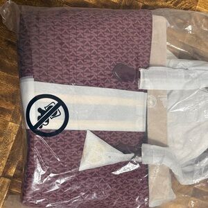 Michael Kors Burgundy and Cream Patterned Shoulder Bag